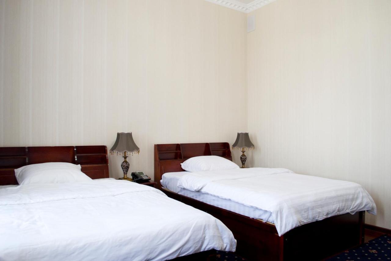 Bokhtariyon Hotel Qurghonteppa Екстер'єр фото