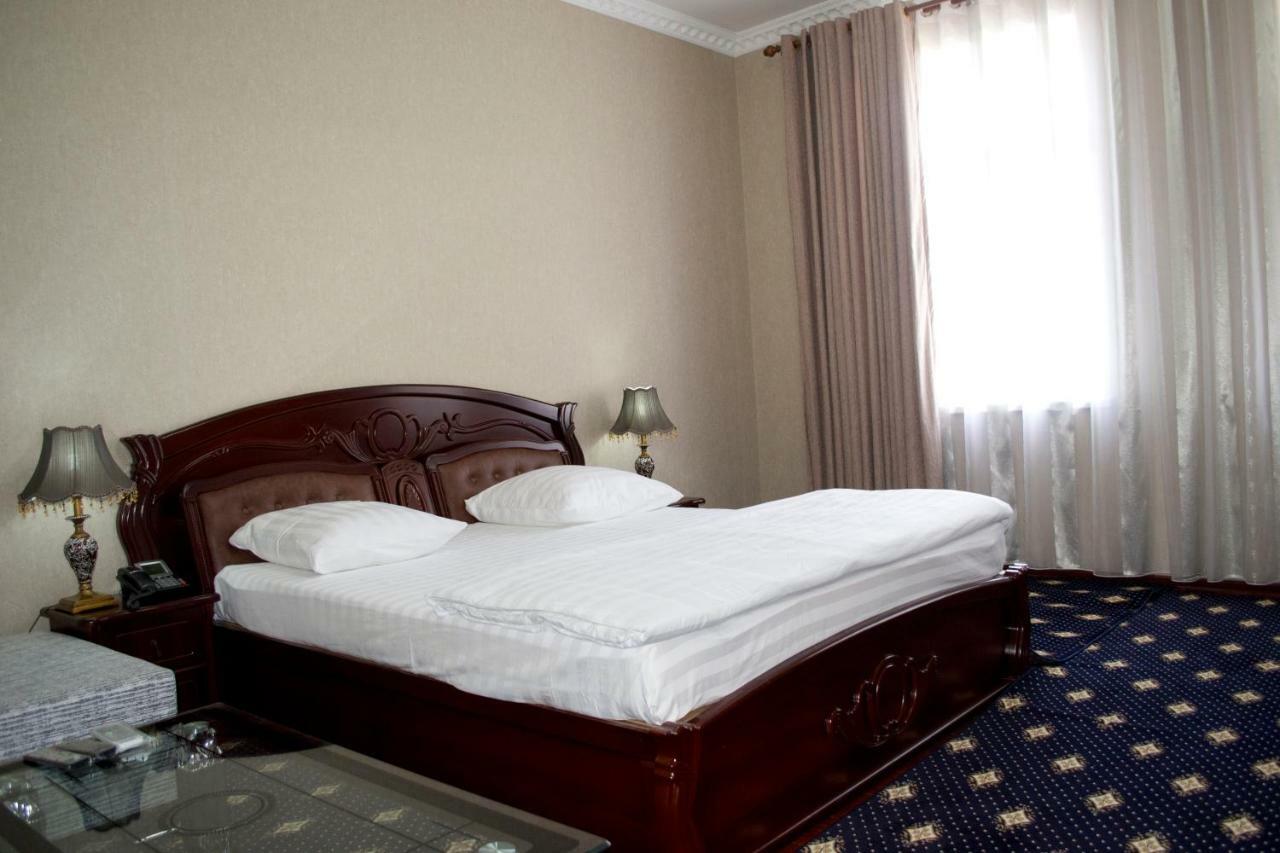 Bokhtariyon Hotel Qurghonteppa Екстер'єр фото
